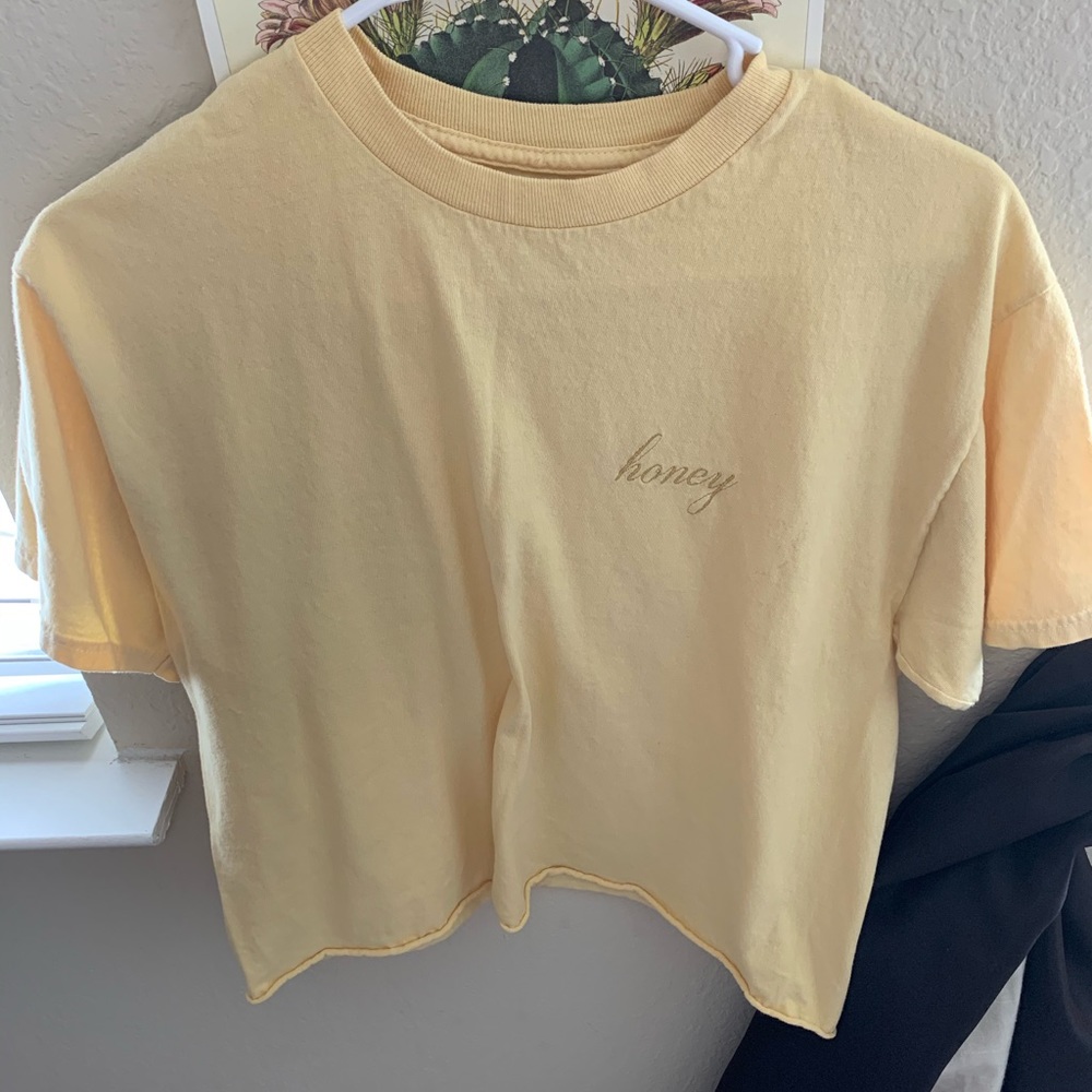 Brandy Melville honey tee